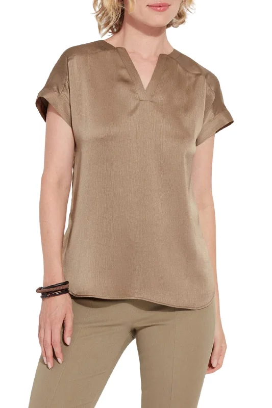 Coraline V-Neck Top In Olive Leaf