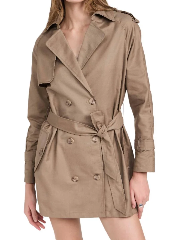 Trencherous Mini Coat In Beige