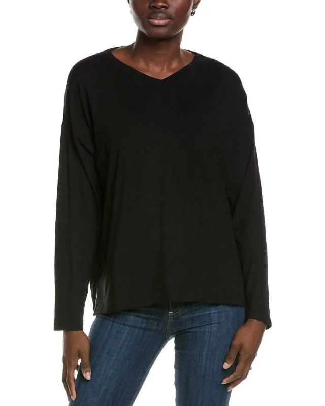 V-Neck Long Sleeve Box Top In Black